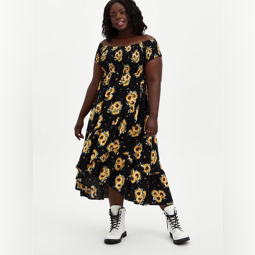 TORRID Black Challis Off the Shoulder Sunflower Floral
Print Maxi Dress Size 1X